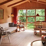 Дом отдыха 2 Bedroom Awesome In